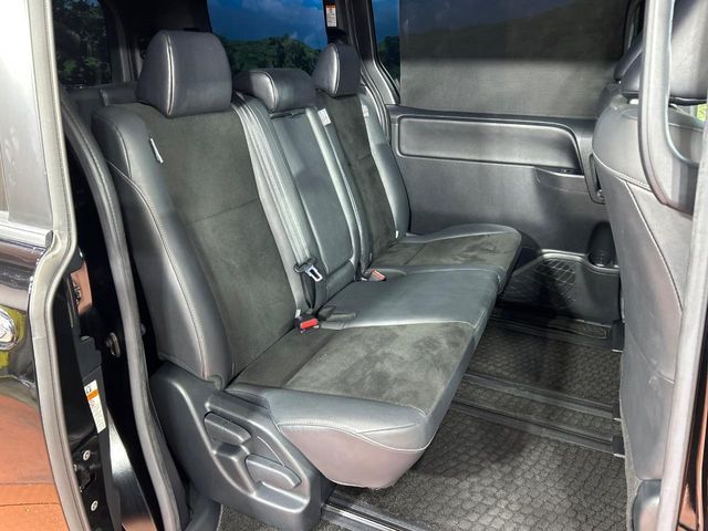 TOYOTA NOAH 2019 Image 31