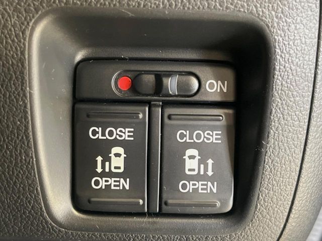 HONDA N BOX CUSTOM 2015 Image 31