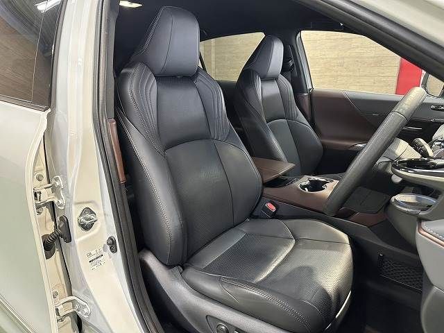 TOYOTA HARRIER HYBRID 2023 Image 31