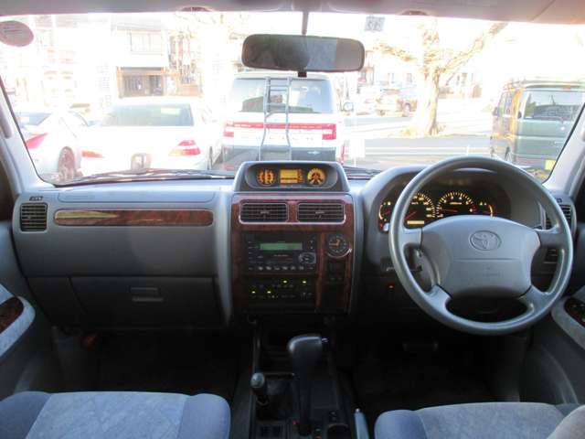TOYOTA LANDCRUISER PRADO 2000 Image 31