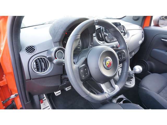 FIAT ABARTH F595 2025 Image 31