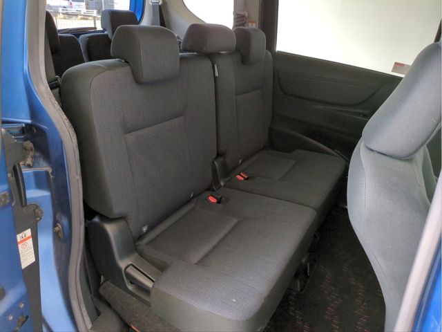 TOYOTA SIENTA 2017 Image 31