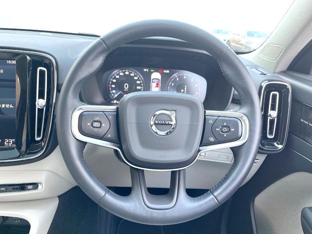 VOLVO XC40 2020 Image 31