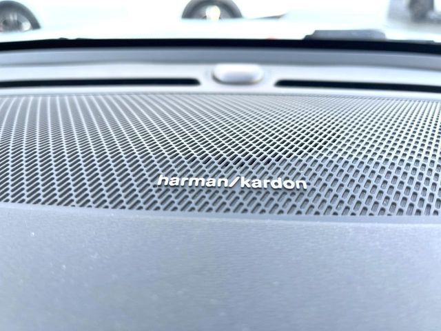 VOLVO XC40 2018 Image 31