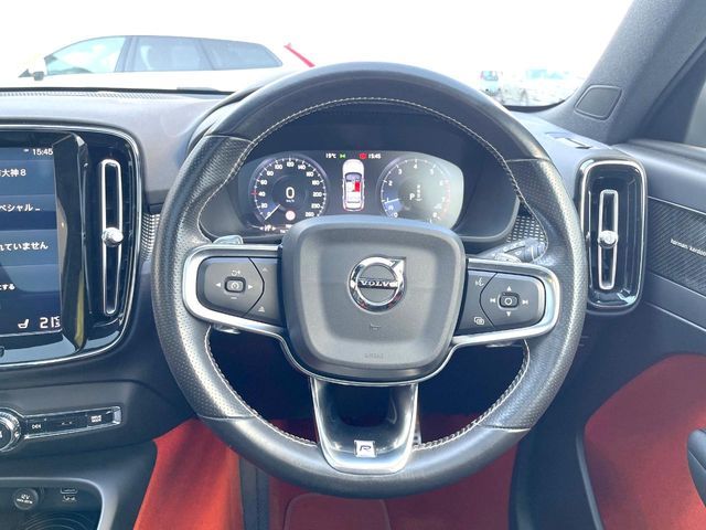 VOLVO XC40 2018 Image 31