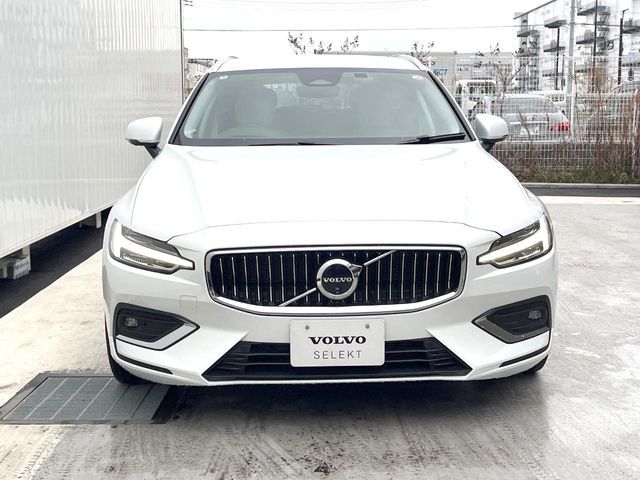 VOLVO V60 2024 Image 31