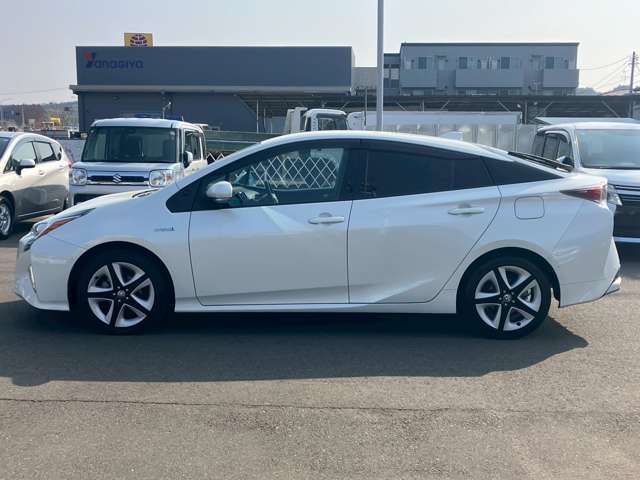 TOYOTA PRIUS 4WD 2016 Image 31