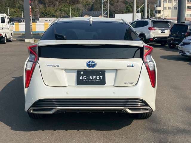 TOYOTA PRIUS 4WD 2016 Image 31