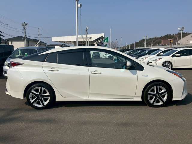 TOYOTA PRIUS 4WD 2016 Image 31