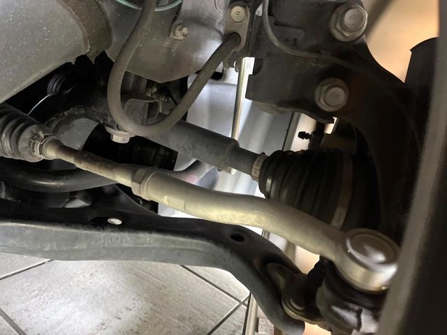 TOYOTA COROLLA SPORT HYBRID 2018 Image 31