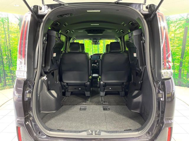 TOYOTA ESQUIRE HYBRID 2017 Image 31