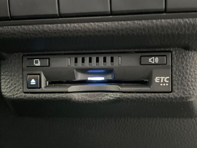 TOYOTA COROLLA SEDAN HYBRID 2020 Image 31