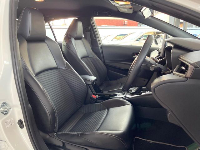 TOYOTA COROLLA SEDAN HYBRID 2020 Image 31