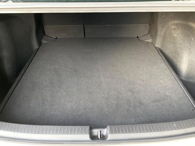 TOYOTA COROLLA SEDAN HYBRID 2020 Image 31