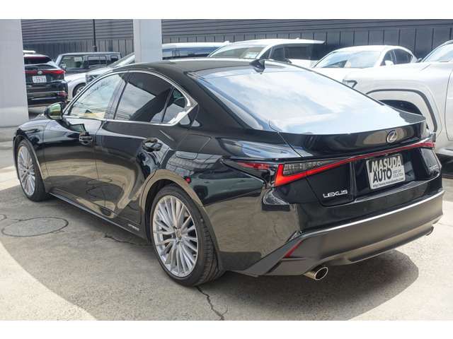 TOYOTA LEXUS IS300H 2022 Image 31