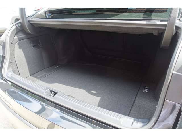 TOYOTA LEXUS IS300H 2022 Image 31