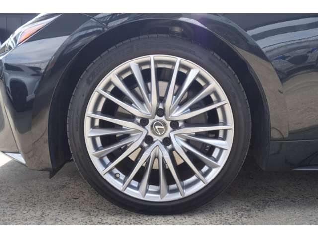 TOYOTA LEXUS IS300H 2022 Image 31