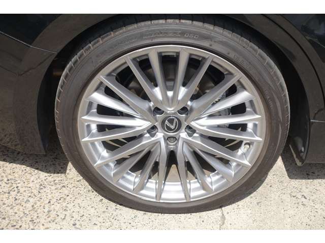 TOYOTA LEXUS IS300H 2022 Image 31