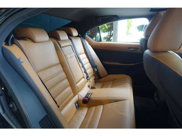 TOYOTA LEXUS IS300H 2022 Image 31