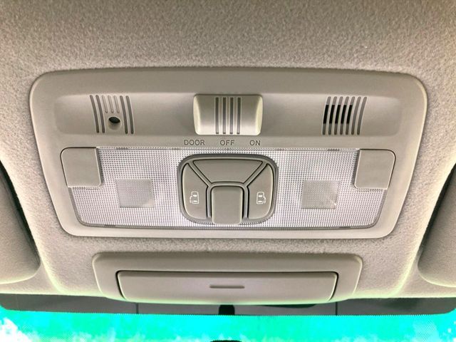 TOYOTA ESTIMA 2011 Image 31