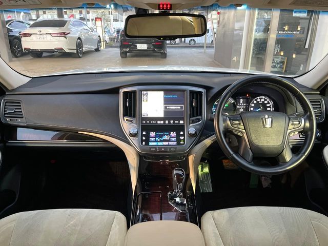 TOYOTA CROWN SEDAN HYBRID 2016 Image 31