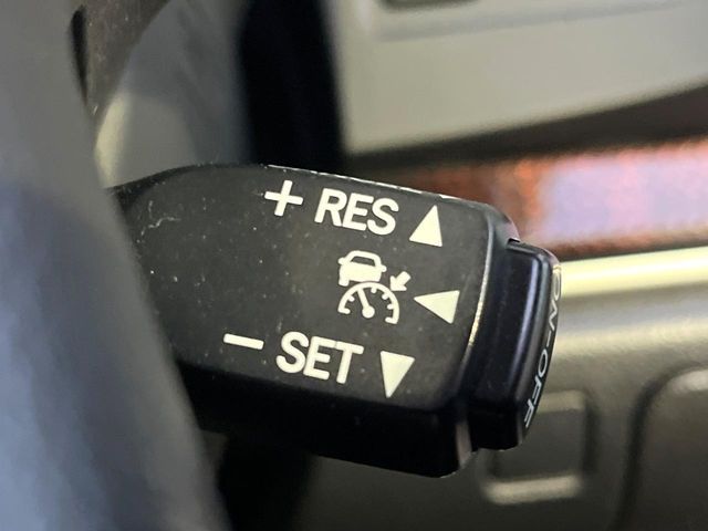 TOYOTA CROWN SEDAN HYBRID 2016 Image 31