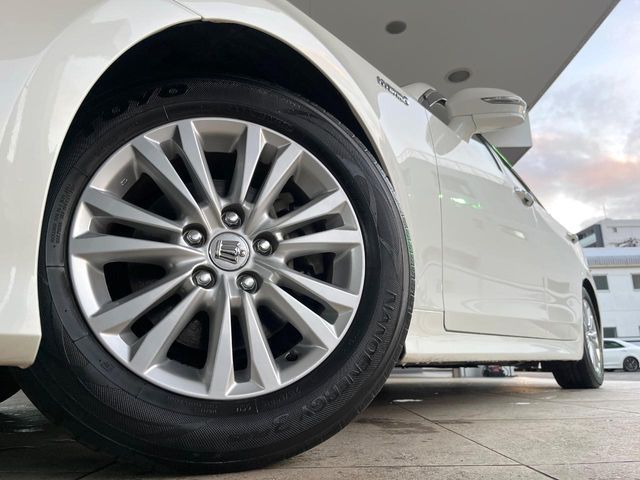 TOYOTA CROWN SEDAN HYBRID 2016 Image 31