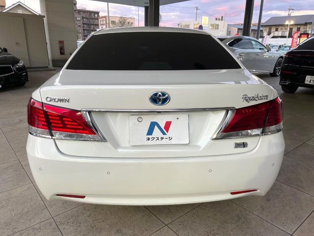 TOYOTA CROWN SEDAN HYBRID 2016 Image 31