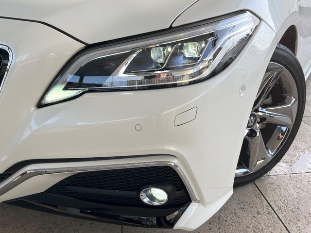 TOYOTA CROWN SEDAN 2020 Image 31