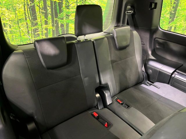 TOYOTA NOAH 4WD 2016 Image 31