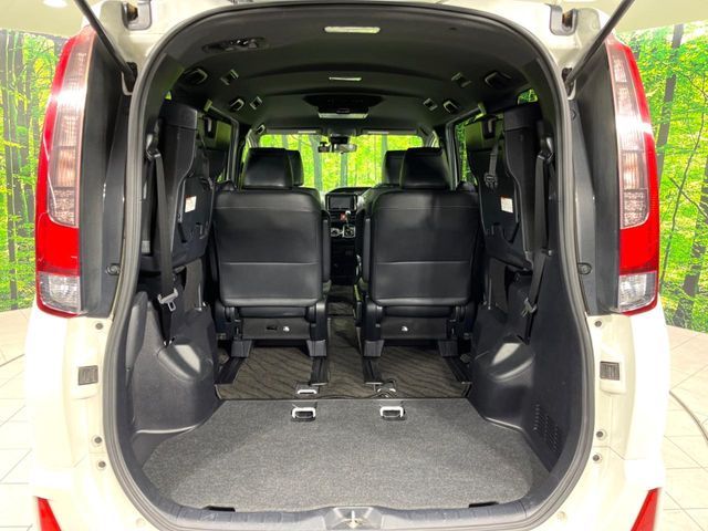 TOYOTA NOAH 4WD 2016 Image 31