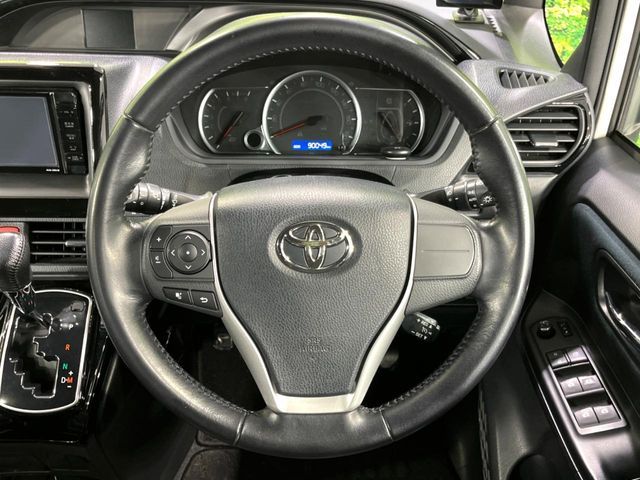 TOYOTA NOAH 4WD 2016 Image 31