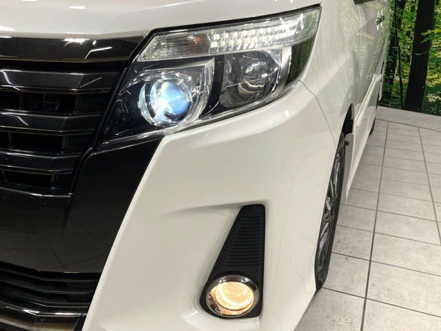 TOYOTA NOAH 4WD 2016 Image 31
