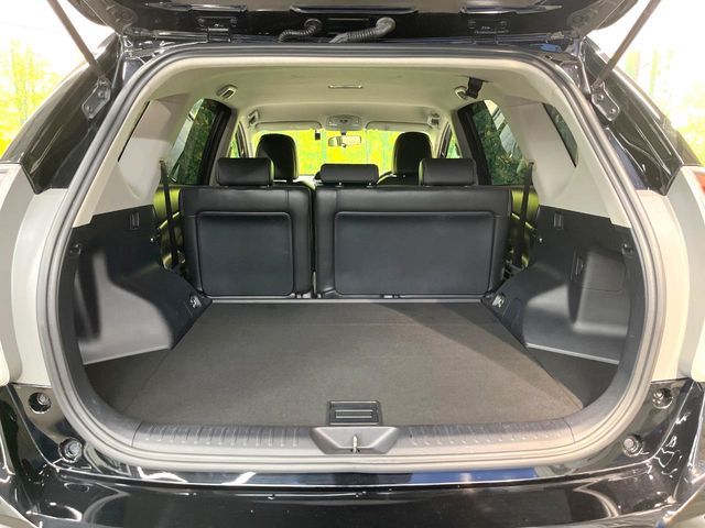 TOYOTA PRIUS ALPHA 2018 Image 31