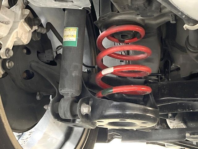 TOYOTA PRIUS ALPHA 2018 Image 31