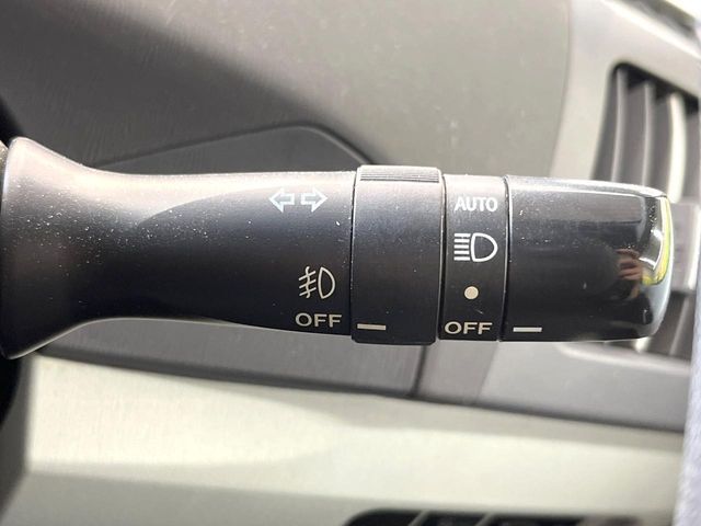 TOYOTA PRIUS 2009 Image 31