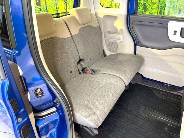 HONDA N BOX 2017 Image 31