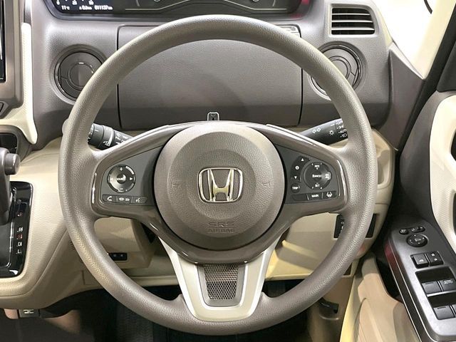 HONDA N BOX 2017 Image 31