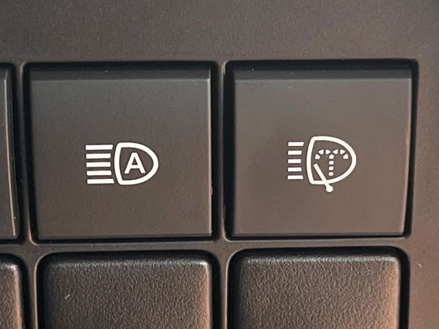 TOYOTA LANDCRUISER PRADO 2021 Image 31