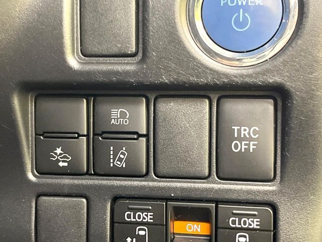 TOYOTA NOAH HYBRID 2020 Image 31