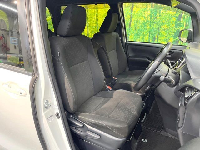 TOYOTA NOAH HYBRID 2020 Image 31