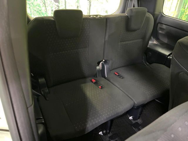 TOYOTA NOAH HYBRID 2020 Image 31