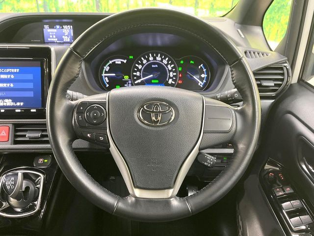 TOYOTA NOAH HYBRID 2020 Image 31