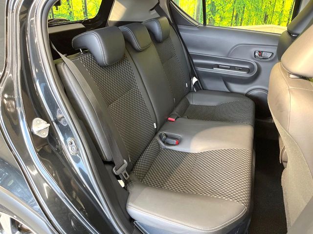 TOYOTA AQUA 2017 Image 31