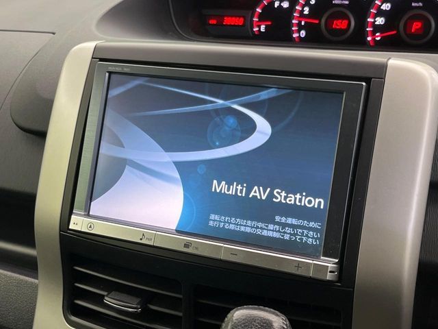 TOYOTA VOXY 2012 Image 31