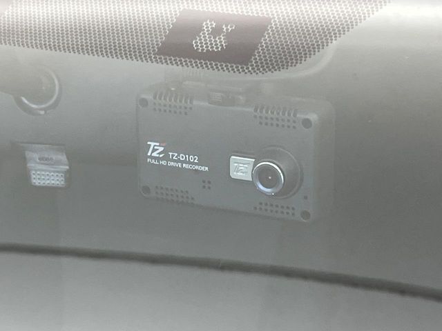 TOYOTA VOXY 2012 Image 31