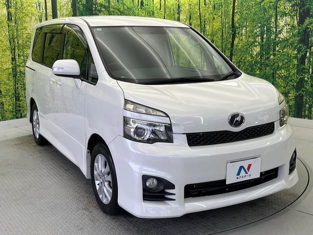 TOYOTA VOXY 2012 Image 31