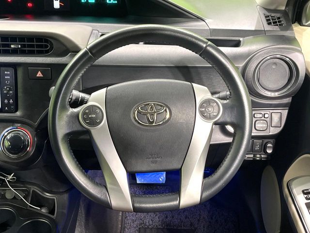 TOYOTA AQUA 2012 Image 31