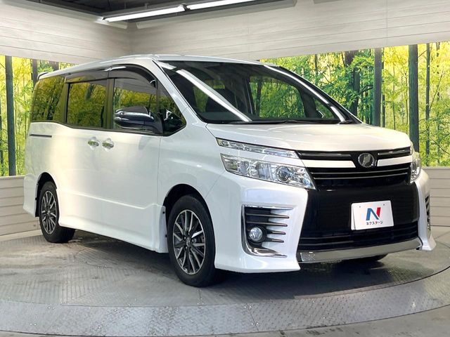 TOYOTA VOXY 2015 Image 31