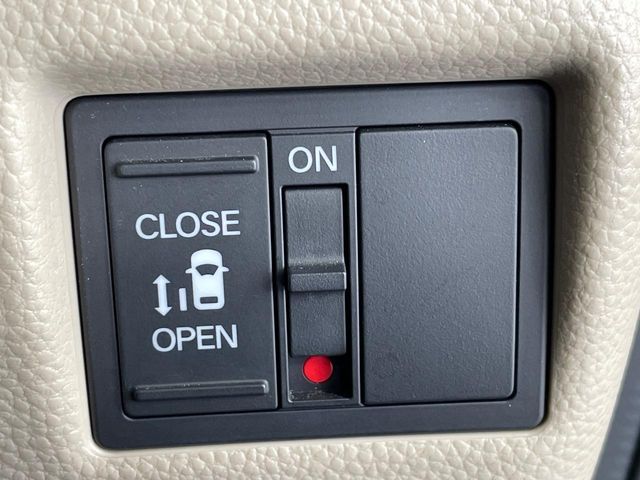 HONDA N BOX 2019 Image 31